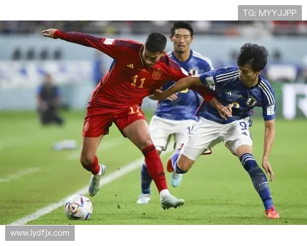 以代理主帅芬奇被逐为引爆点凝聚全队斗志逆转比赛末节反击登顶胜利