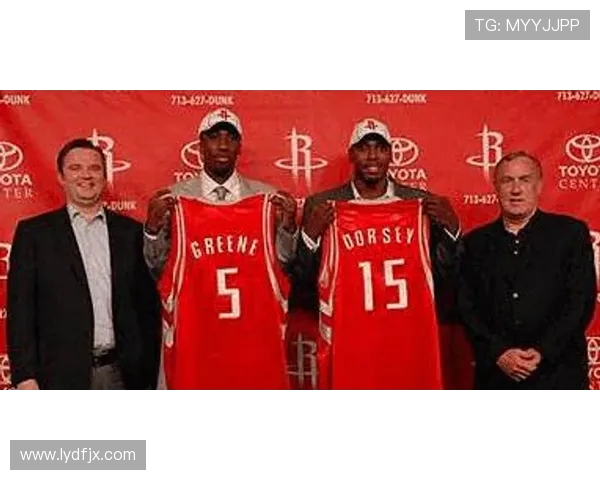 以阿德尔曼力挺约基奇称其当今世界第一球员掀起篮坛热议焦点